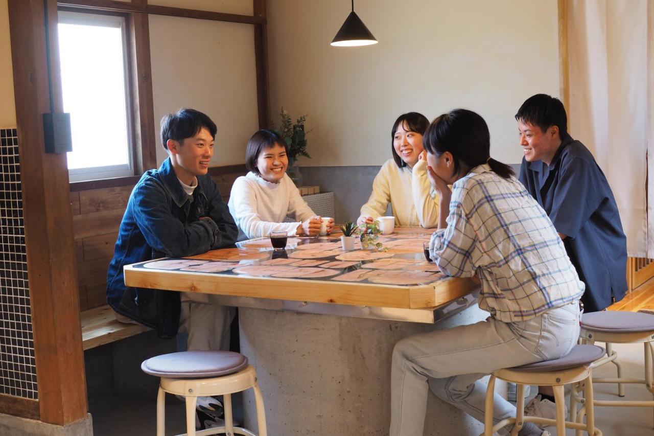 岡邸 Apartment Tonosho  Exterior foto