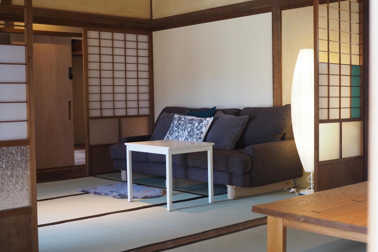 岡邸 Apartment Tonosho  Exterior foto
