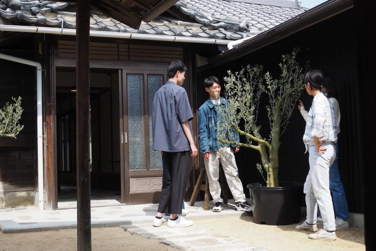 岡邸 Apartment Tonosho  Exterior foto